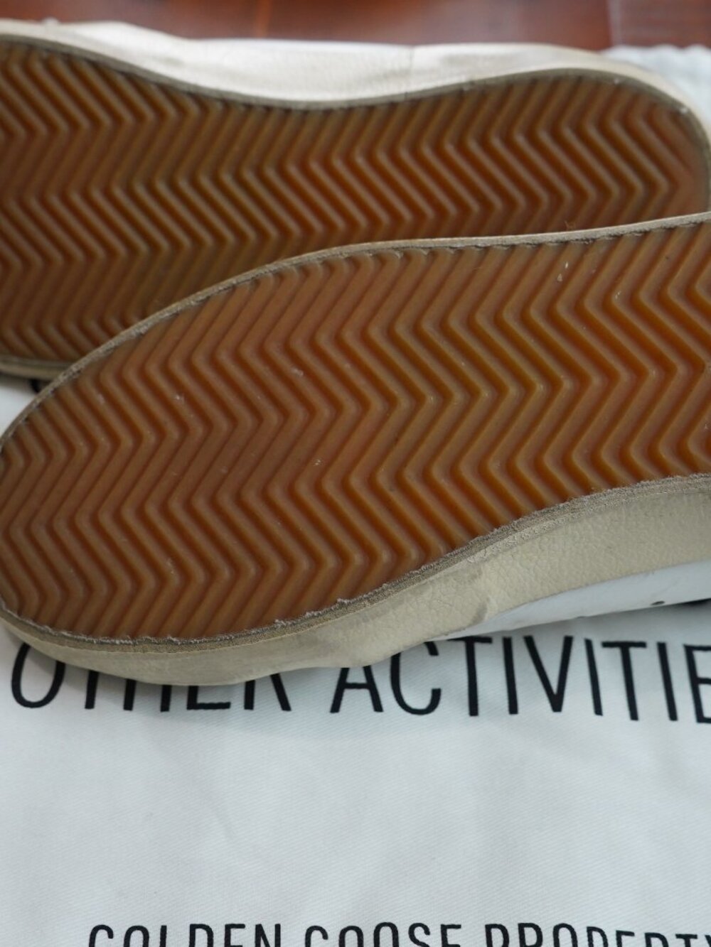 Golden Goose Super-Star Glitter Sneakers - Low Rise - Size 9 - Picture 3 of 9